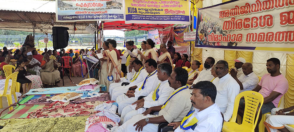 Medical Mission Sr. Philomine Mary Thakadiyel, who has worked with fisherpeople for more than 30 years, speaks Sept. 6 near Vizhinjam, India. (GSR photo/Thomas Scaria)