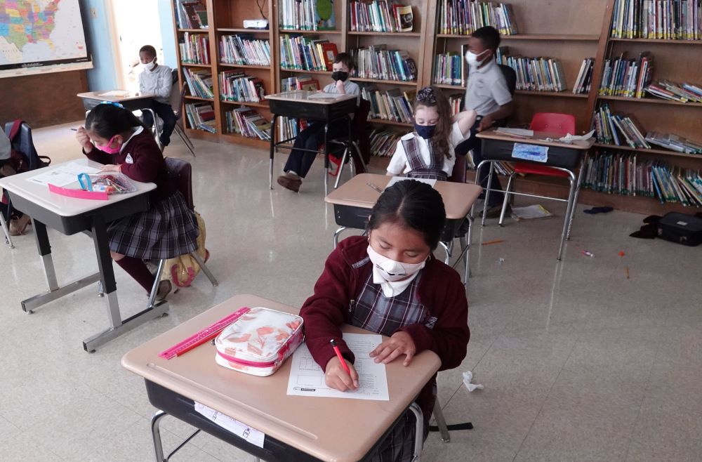 Students at St. Paul Catholic School in Memphis, Tenn., in May (CNS/Karen Pulfer Focht)