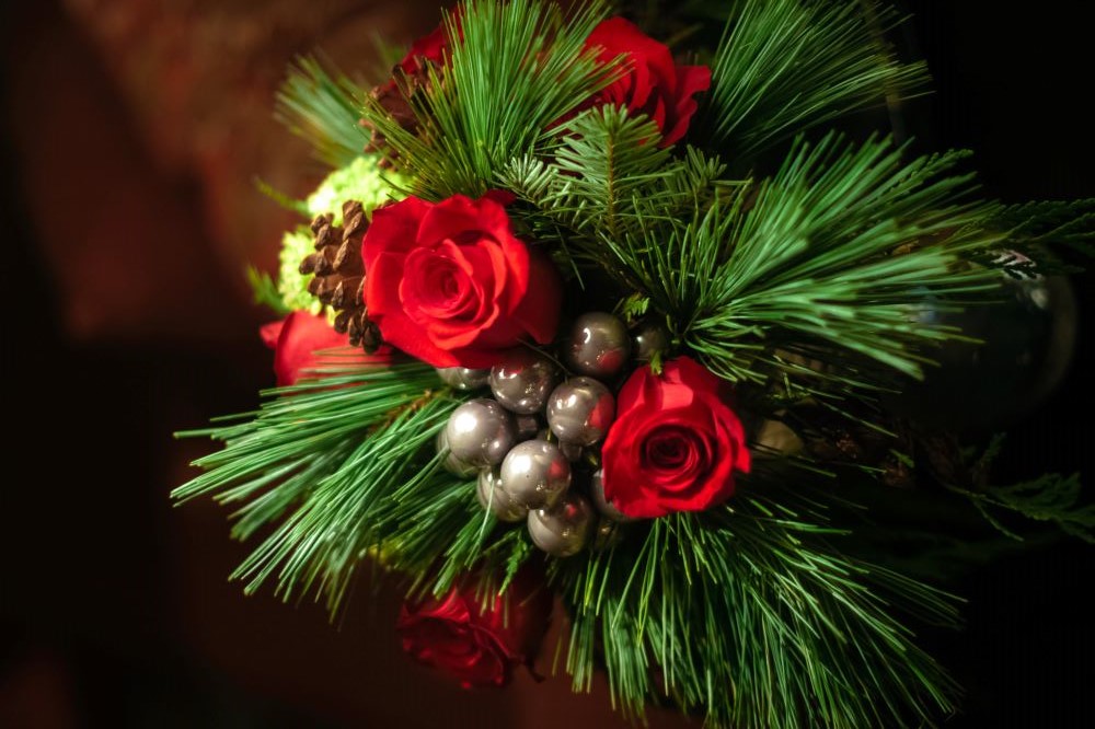 flower display with roses 