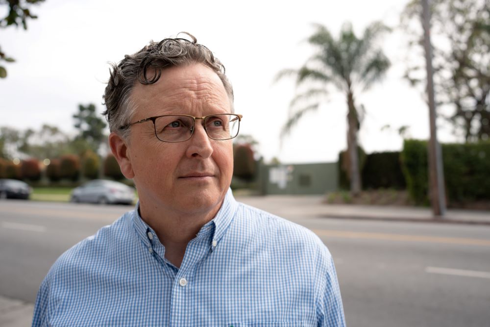 Richard Parks stands across the street from the Murphy Drill Site. (Capitol & Main/Jeremy Lindenfeld)