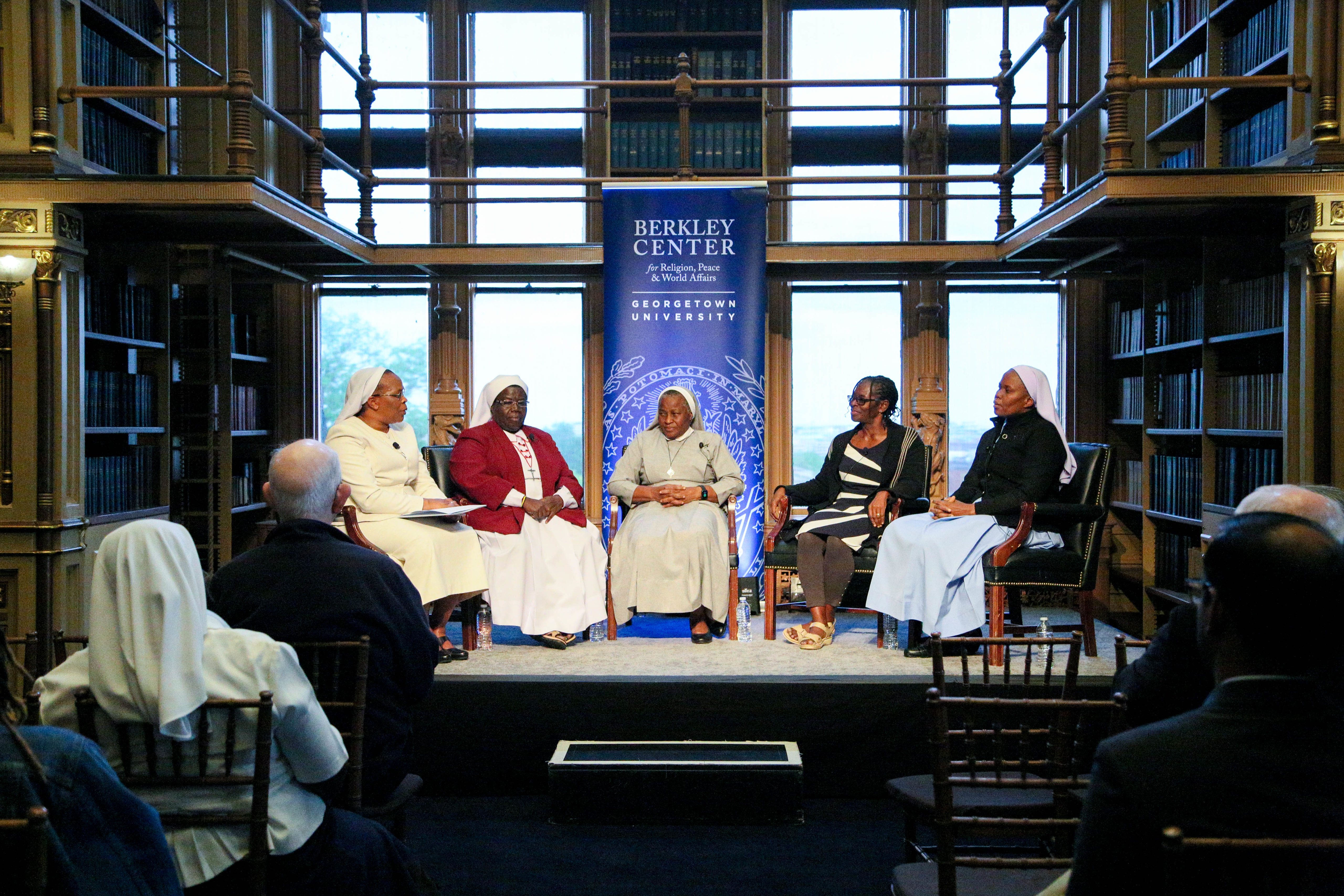 Sisters from the Women in Faith Leadership Fellowship prepare for an afternoon seminar April 26 at the offices of the Berkley Center for Religion, Peace and World Affairs at Georgetown University in Washington, D.C. (GSR photo/Chris Herlinger)