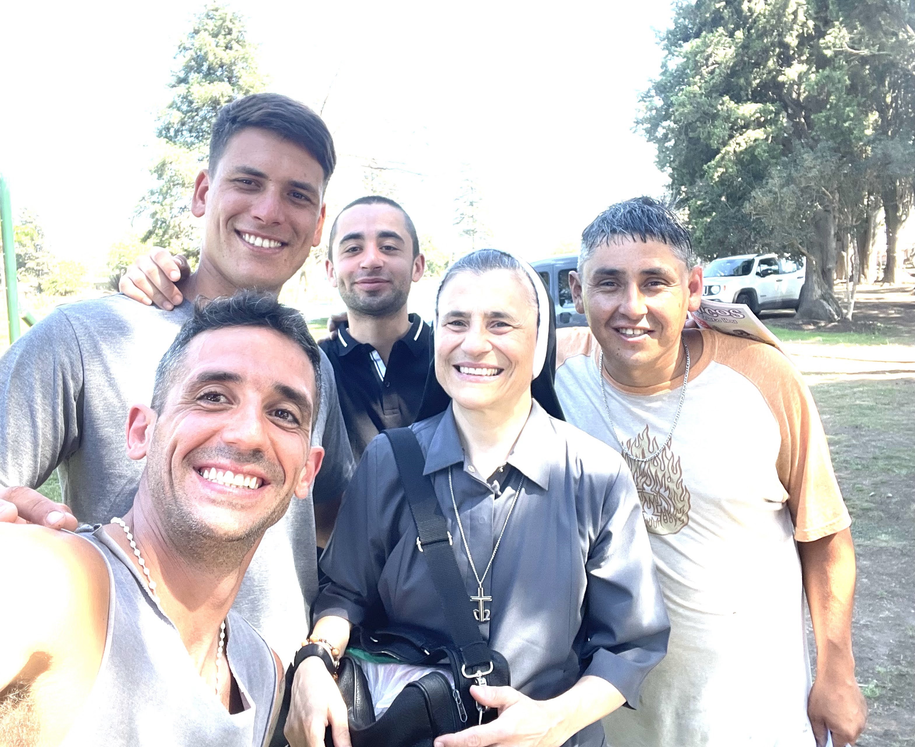 Sr. Graciela Trivilino with residents of the Fazenda da Esperanza, after a day of activities (Courtesy of Graciela Trivilino)