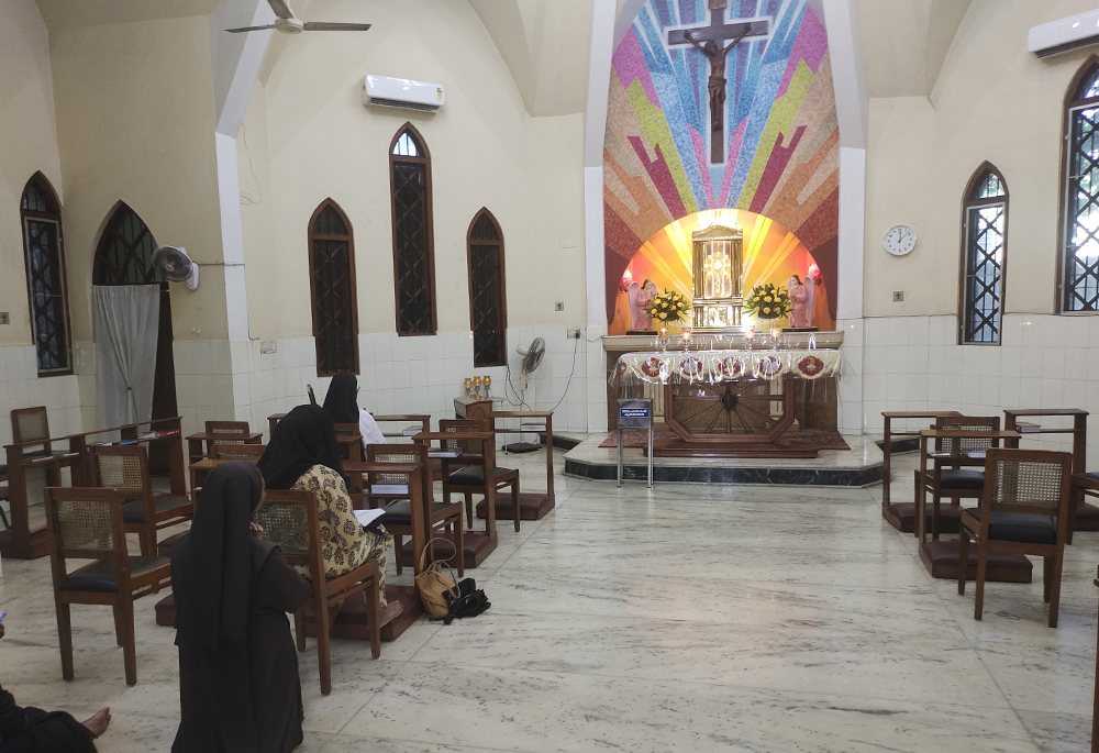 Sisters of various congregations take turns to pray for peace in the adoration chapel, opposite St. Mary's Basilica Cathedral, for a solution to the liturgical dispute in Kerala, southern India. (Thomas Scaria)