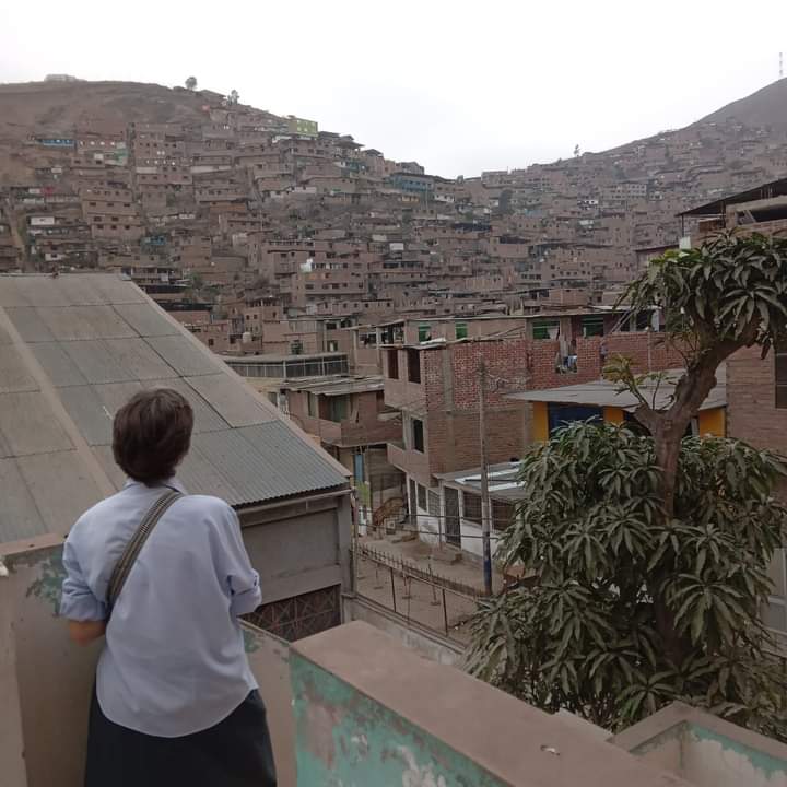 "Como vida religiosa que camina junto a estos hermanos en esta realidad sufriente en América Latina y el Caribe, no podemos desatender a Jesús que se identifica con el rostro de cada hermano": Hna. Susana Vanni. (Foto: cortesía Hna. Ester Pattarini)