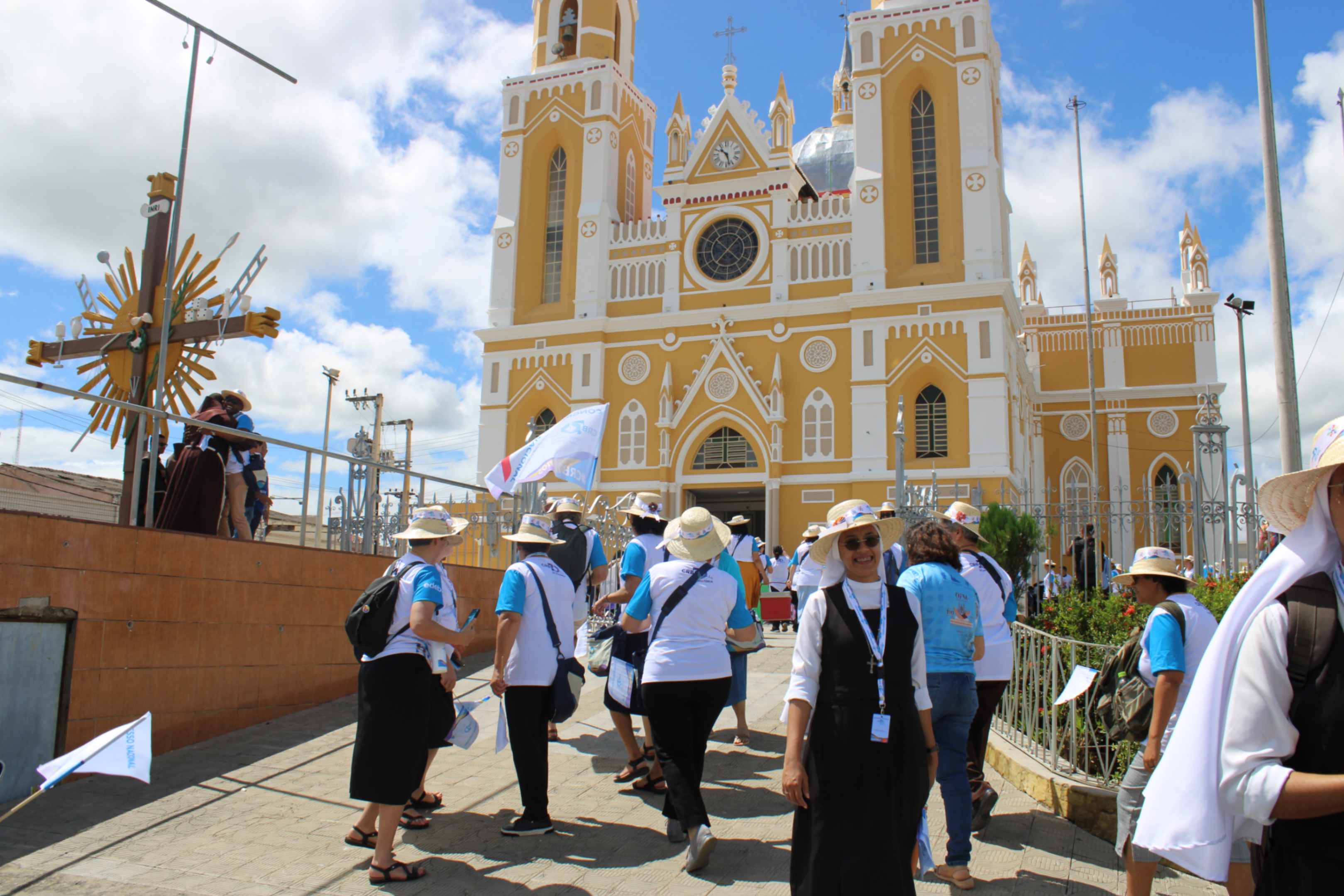 La peregrinación de los religiosos y religiosas por el 70 aniversario de la CRB llegó hasta el Santuario San Francisco de los Estigmas en Caninde, Ceará. (Foto: cortesía CRB)