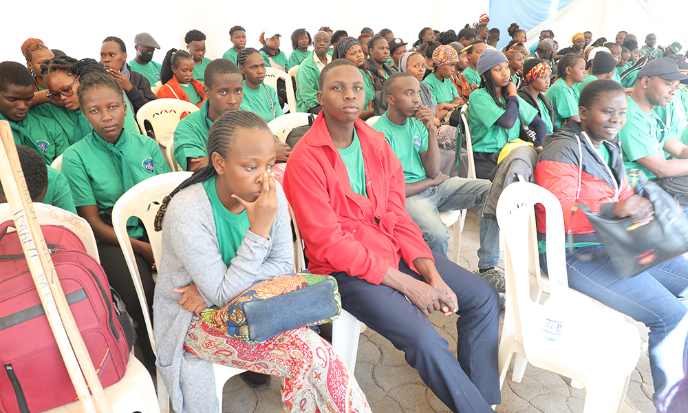 Hundreds of youth attended the AOSK-SLYI's environmental conservation program's forum, at the St. Charles Lwanga Vocational Training Institute in Kibera, Nairobi. Sisters and youth from 12 technical training institutions were trained on various environmental conservation measures, including technical skills as future climate activists. (Wycliff Peter Oundo)