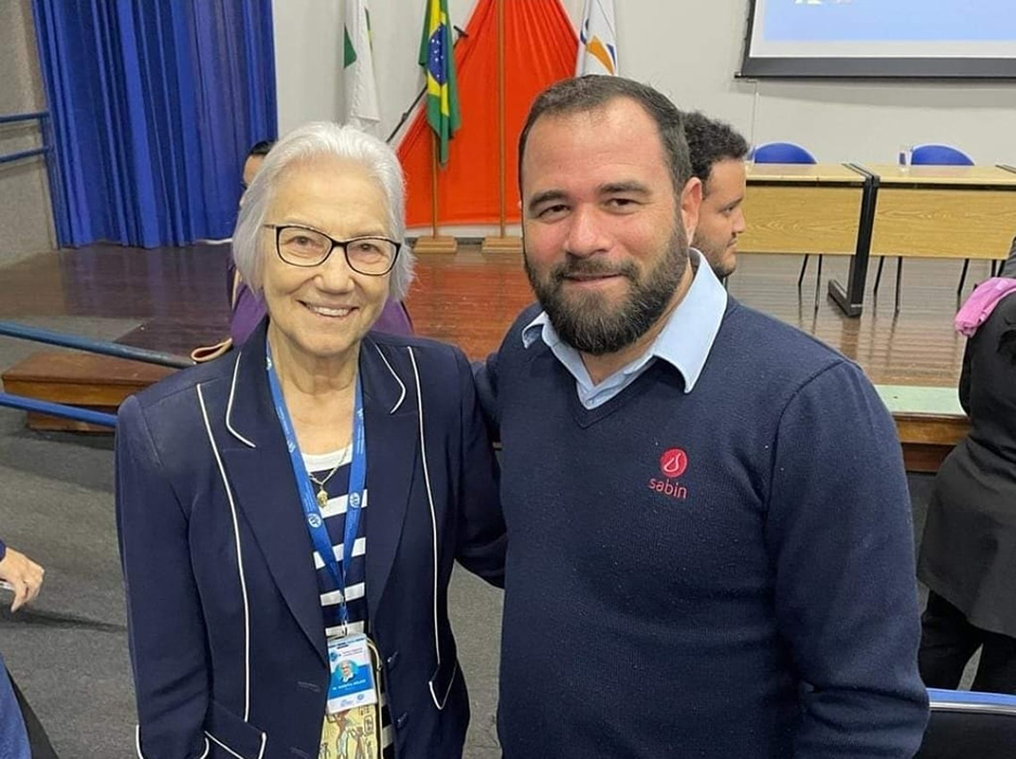 El cubano Carlos Santiesteban dice que la hermana scalabriniana Rosita Milesi le ayudó a conseguir trabajo en Brasilia. (Foto: cortesía Carlos Santiesteban)