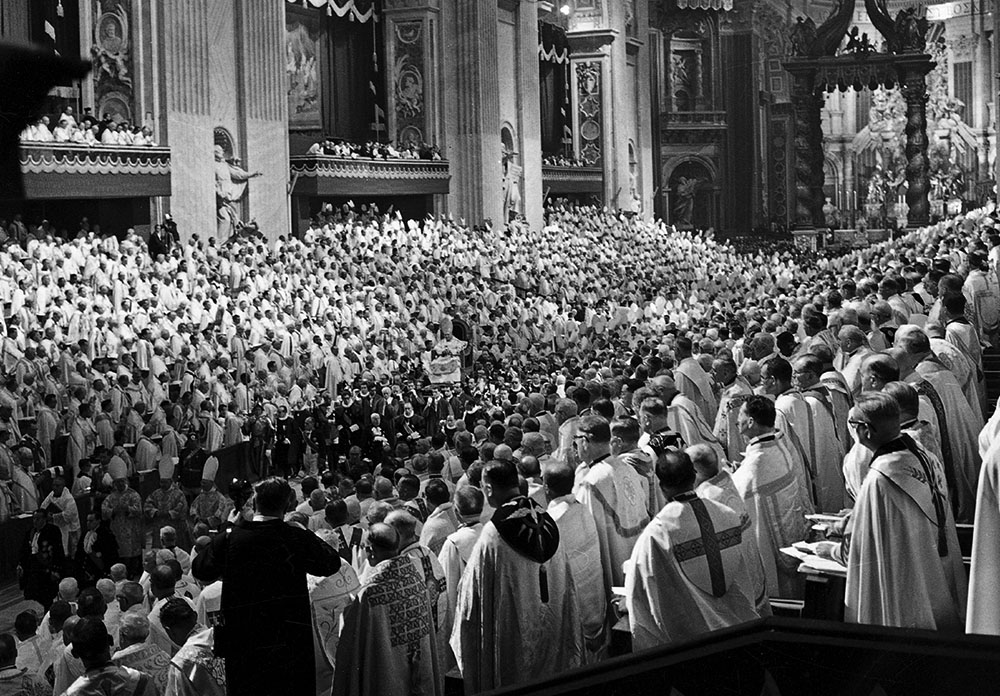 Pope John XXIII leads the opening session of the Second Vatican Council in St. Peter's Basilica Oct. 11, 1962. (CNS/L'Osservatore Romano)