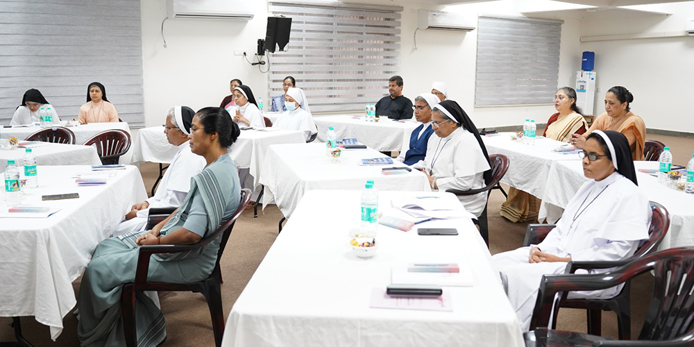 Las integrantes de Treasure, una red de salud mental entre mujeres religiosas, en un taller en Secunderabad, al sur de la India. (Foto: cortesía Sally John)