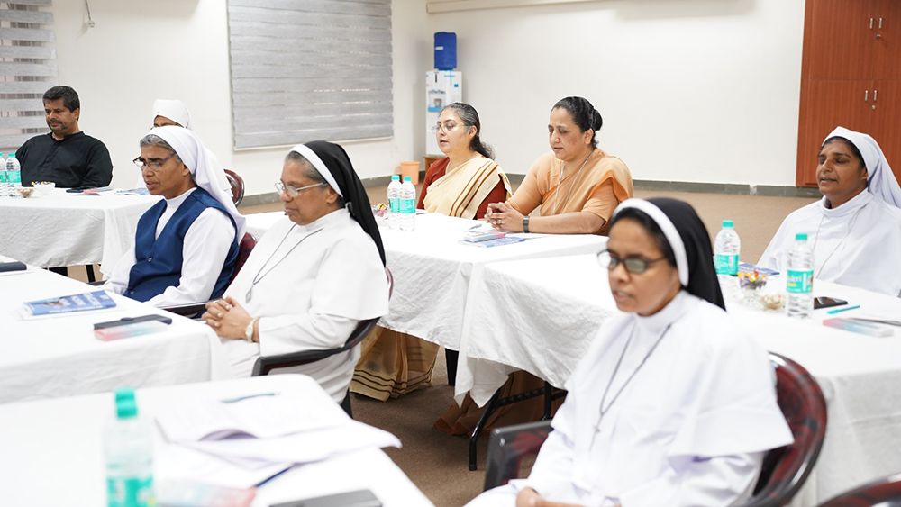 El grupo central de Treasure, una red de salud mental entre mujeres religiosas, ultima los planes de acción para los próximos dos años durante su reunión del 5 al 7 de mayo de 2025 en Secunderabad, en el sur de la India. (Foto: cortesía Sally John)