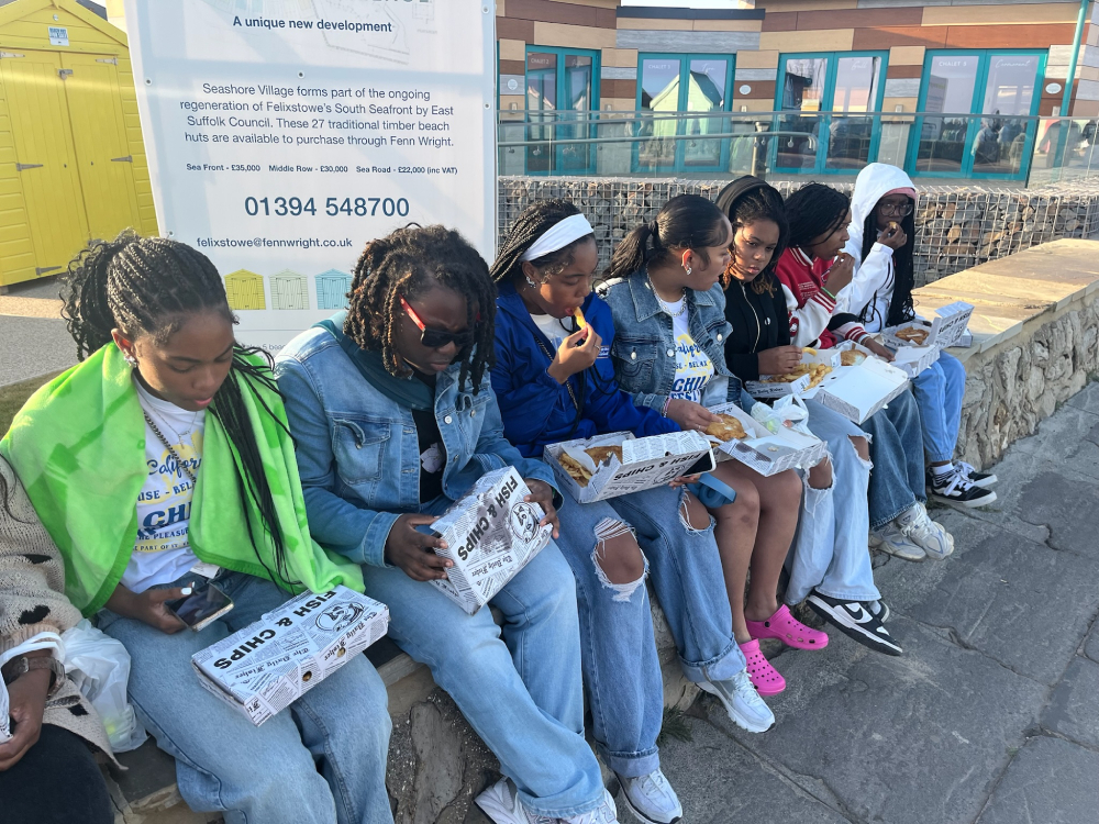  During their time in the U.K., students partook in traditional Fish & Chips several times, including here by the sea in Felixstowe.