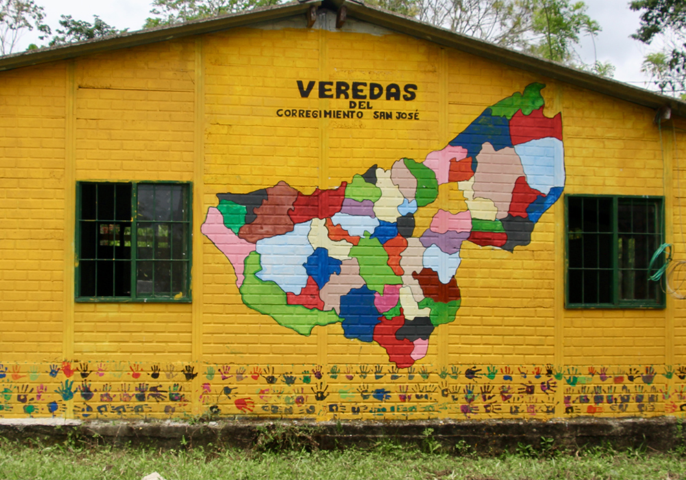 Mapa de todas las veredas o caseríos que rodean la zona de la Comunidad de Paz de San José de Apartadó. (Foto: Tracy L. Barnett)