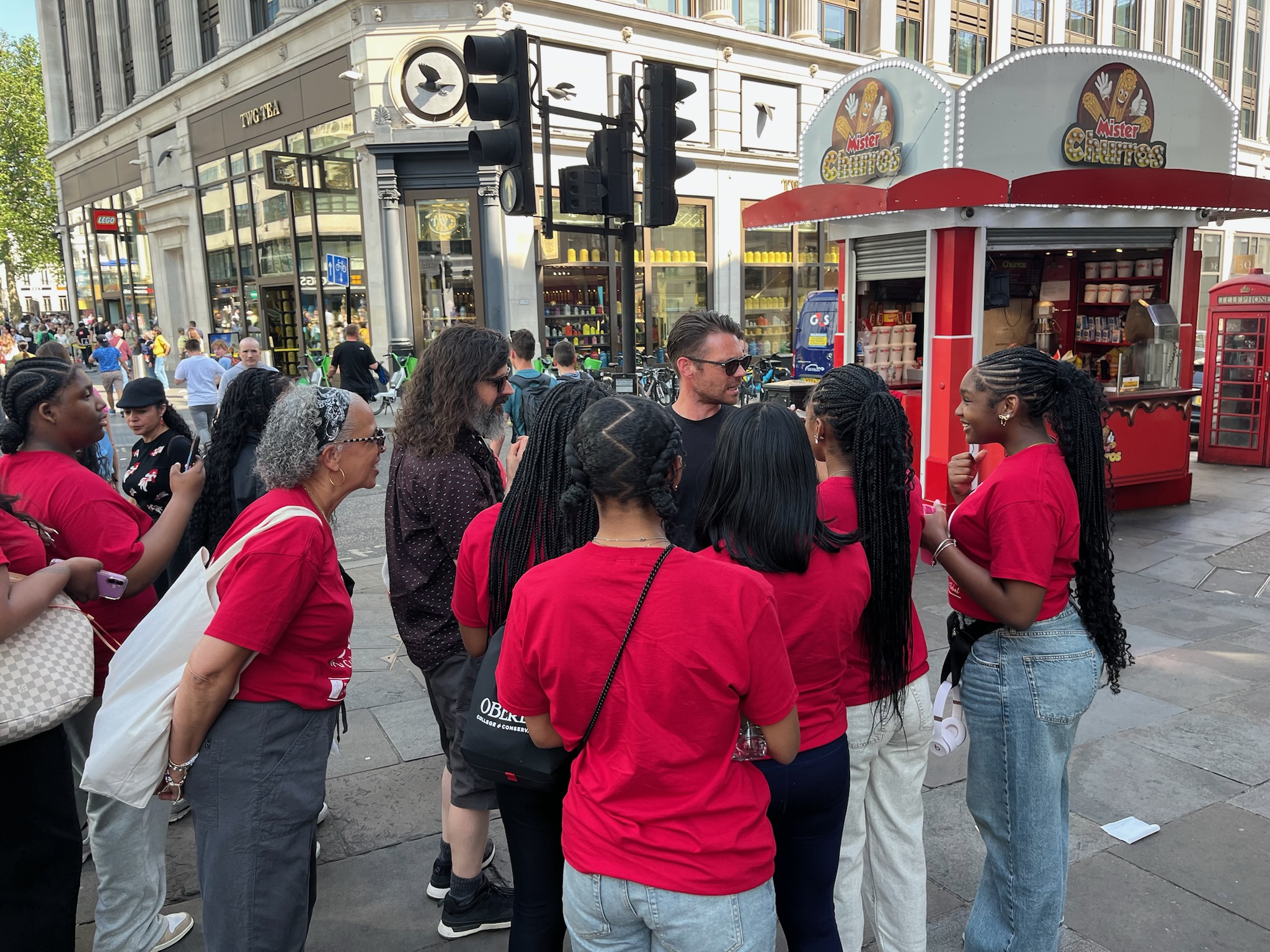 In London, students got to know the city by doing a scavenger hunt. One prompt asked them to find someone to interact with who didn't speak English as their native language, which they successfully completed!