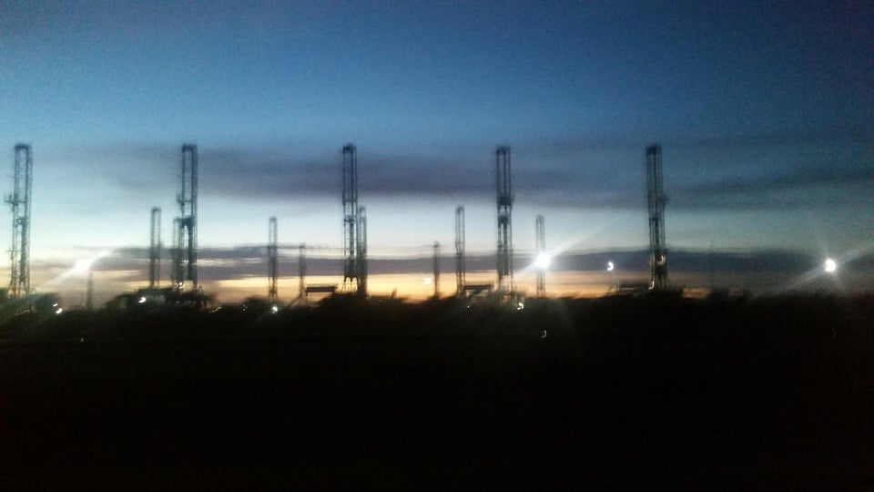 Plataformas de perforación en la cuenca del Pérmico, en las afueras de Odessa, Texas, Estados Unidos. (Foto: Wikimedia Commons/CC Share Alike 4.0/Lazarus1255)