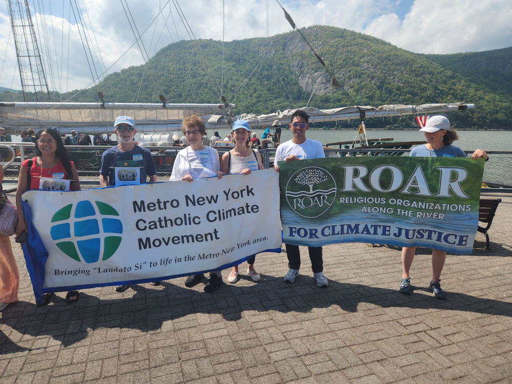 Members of the pilgrimage aboard the Hudson River sloop Clearwater, which was organized by the Metro New York Catholic Climate Movement and Religious Organizations Along the River, or ROAR. (GSR photo/Chris Herlinger)