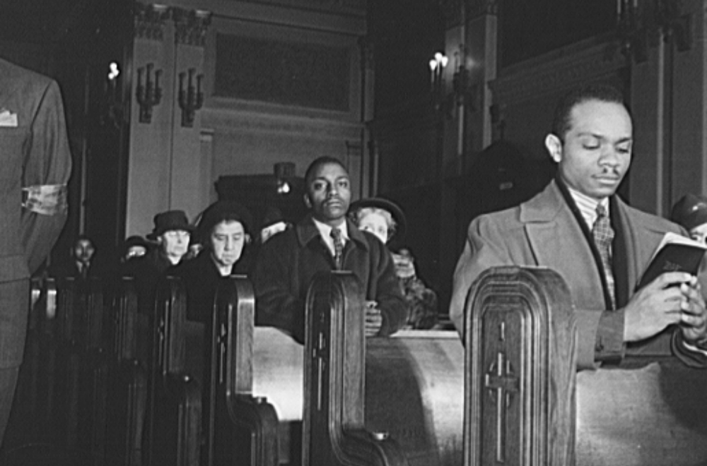 Sunday Mass at Corpus Christi Church, a predominantly black parish, in Chicago in 1942 (Library of Congress)