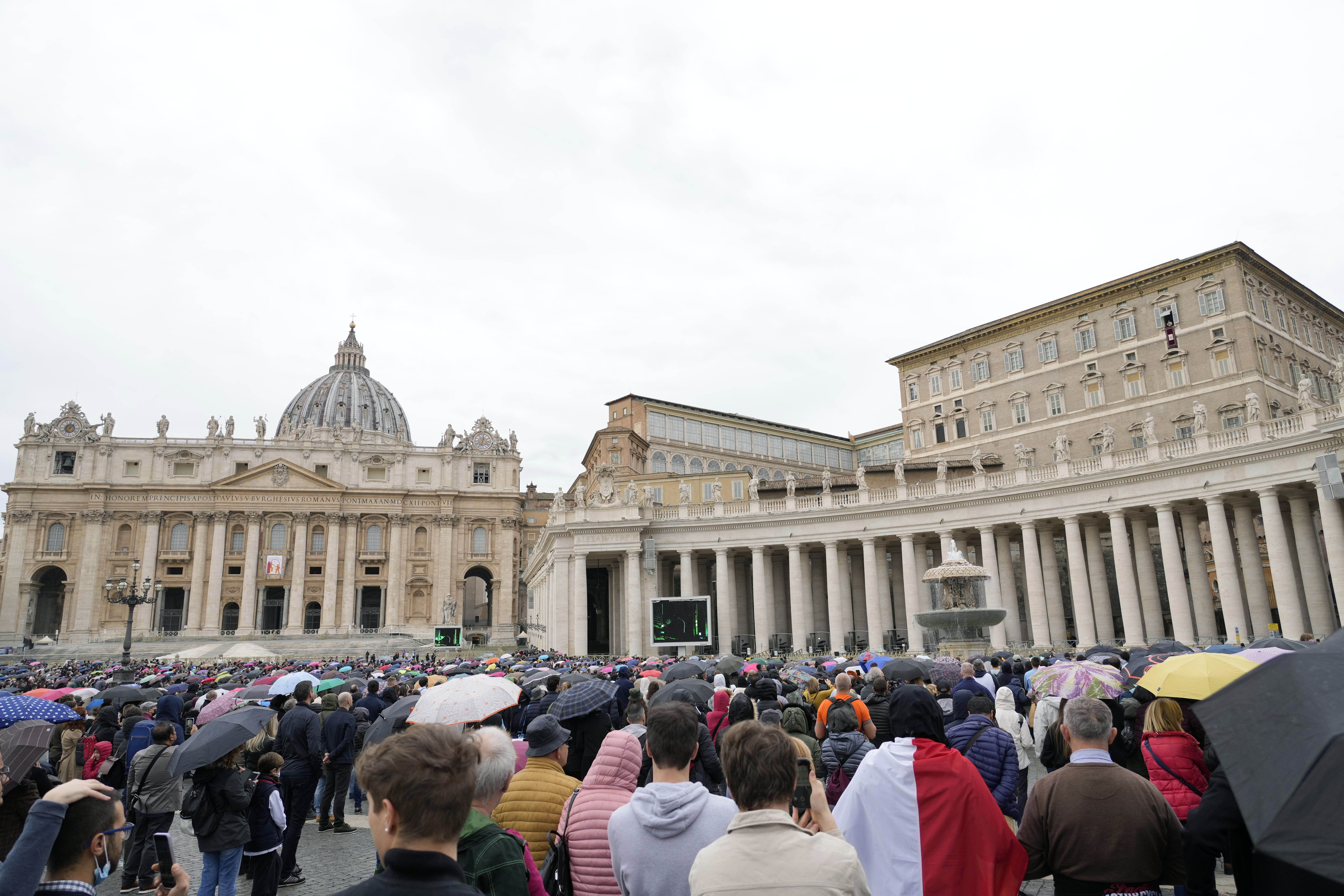 Faithful gather to listen to Pope Francis' Angelus noon prayer in St. Peter's Square, at the Vatican, Sunday, Nov. 14, 2021. (AP Photo/Gregorio Borgia, File) Faithful gather to listen to Pope Francis' Angelus noon prayer in St. Peter's Square, at the Vatican, Sunday, Nov. 14, 2021. (AP Photo/Gregorio Borgia, File)