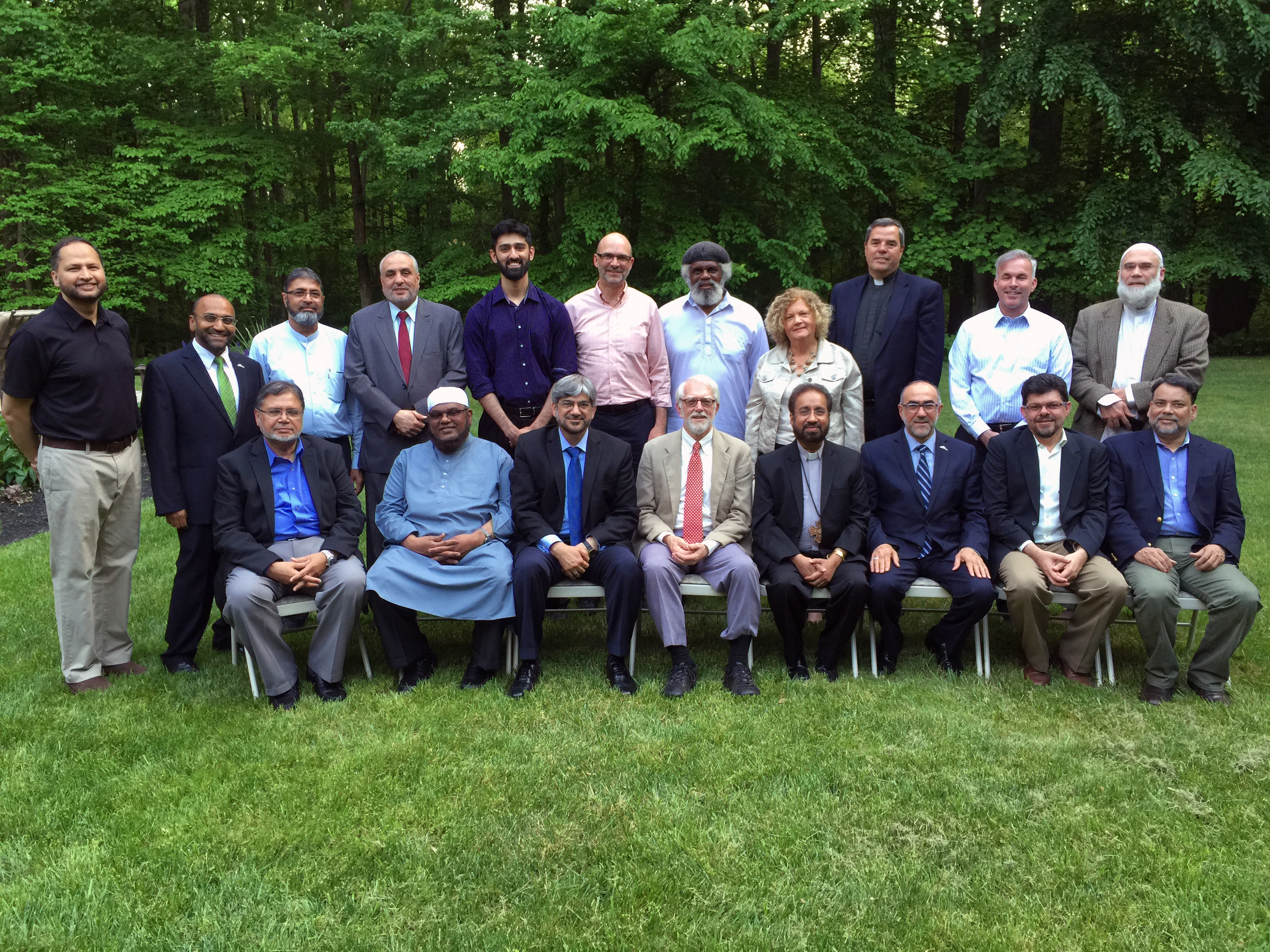 Participants pose for a photo during an interfaith meeting of the National Council of Churches and the US Council of Muslim Organizations (RNS/ Imam Naeem Baig) Participants pose for a photo during an interfaith meeting of the National Council of Churches and the US Council of Muslim Organizations (RNS/ Imam Naeem Baig)
