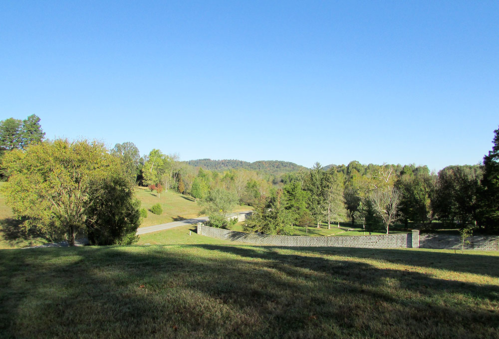 Landscape shows the wall around the Abbey of Gethsemani, Kentucky. (Wikimedia Commons/Chris Light) Landscape shows the wall around the Abbey of Gethsemani, Kentucky. (Wikimedia Commons/Chris Light)