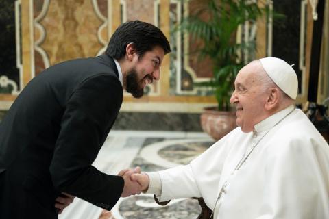 Justin McLellan meets Pope Francis at a meeting with the International Association of Journalists Accredited to the Vatican at the Vatican on Jan. 22, 2024. (Courtesy Justin McLellan) Pope Francis shakes hands with Justin McLellan during a meeting with members of the International Association of Journalists Accredited to the Vatican (AIGAV) at the Vatican January 22, 2024. (Courtesy Justin McLellan)