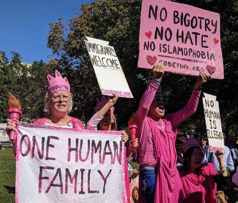 Protesters gather for the #NoMuslimBanEver March in Washington's Lafayette Square Park on Oct. 18. (RNS/Chris Mathews)