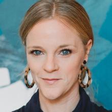 Author photo of Ellie Roscher