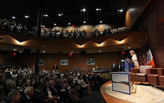 Jill Biden speaks Nov. 17, 2016, at Teachers College, Columbia University in New York (Wikimedia Commons/The White house)