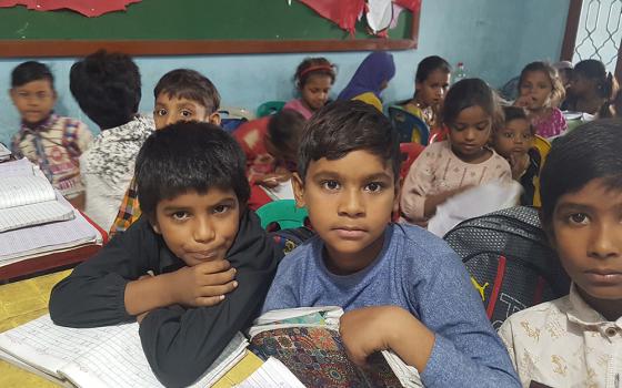 Gypsy students at Soar Primary School in Lahore, Pakistan. With 82 students, the school caters to those who mostly come from families of beggars, day laborers, garbage collectors, sanitary workers and singers-dancers. (GSR photo/Kamran Chaudhry)