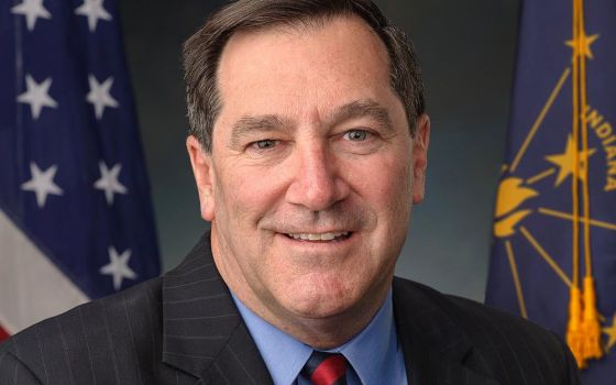 Indiana Sen. Joe Donnelly in an official portrait in 2013 (Wikimedia Commons/U.S. Senate Photographic Studio)