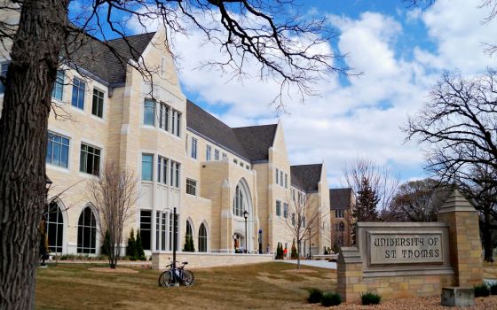 The campus of the University of St. Thomas in Minneapolis (Wikimedia Commons/AlexiusHoratius)