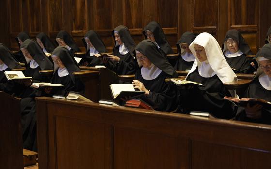 Benedictine sisters in the church of Abbaye Notre-Dame de Fidélité de Jouque (Courtesy of Abbaye Notre-Dame de Fidélité de Jouques)