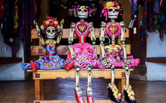 Decorative skeletons for Day of the Dead (Unsplash/Valeria Almaraz)