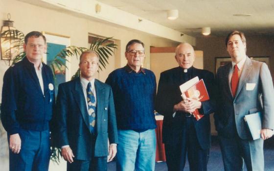 From left: Dominican Fr. Tom Doyle, attorney Jeff Anderson, Richard Sipe, Fr. Andrew Greeley and Jason Berry in a Chicago area hotel in October 1992 for the first national meeting of survivors of clergy sex abuse (Courtesy of Fr. Tom Doyle.)