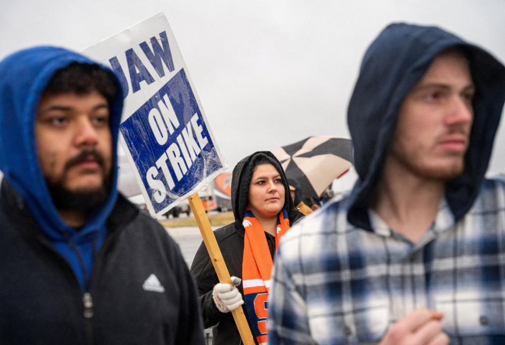 United Auto Worker members picket General Motors outside the engine plant in Spring Hill, Tenn., Oct. 30, 2023. (OSV News/Reuters/Seth Herald)