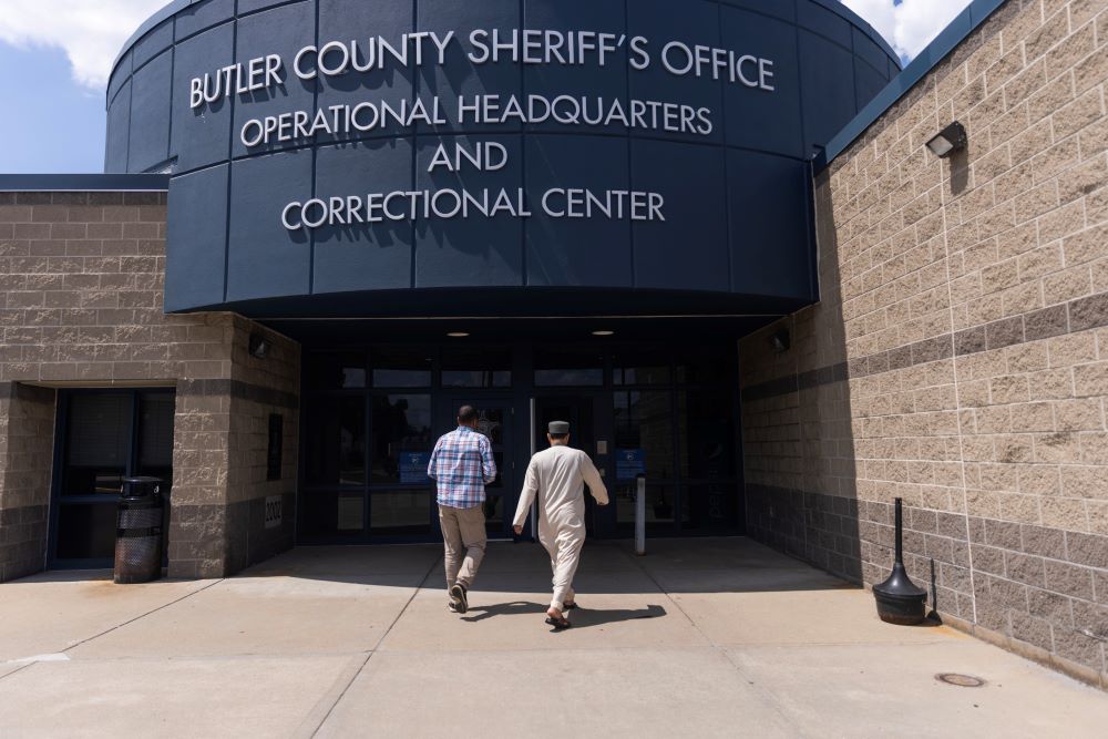 Imams Mutazz Alabd and Ihab Alsaghier visit the Butler County Jail in hopes of seeing Ayman Soliman, who fled Egypt and is in ICE detention awaiting an asylum hearing. (ProPublica/Maddie McGarvey) 