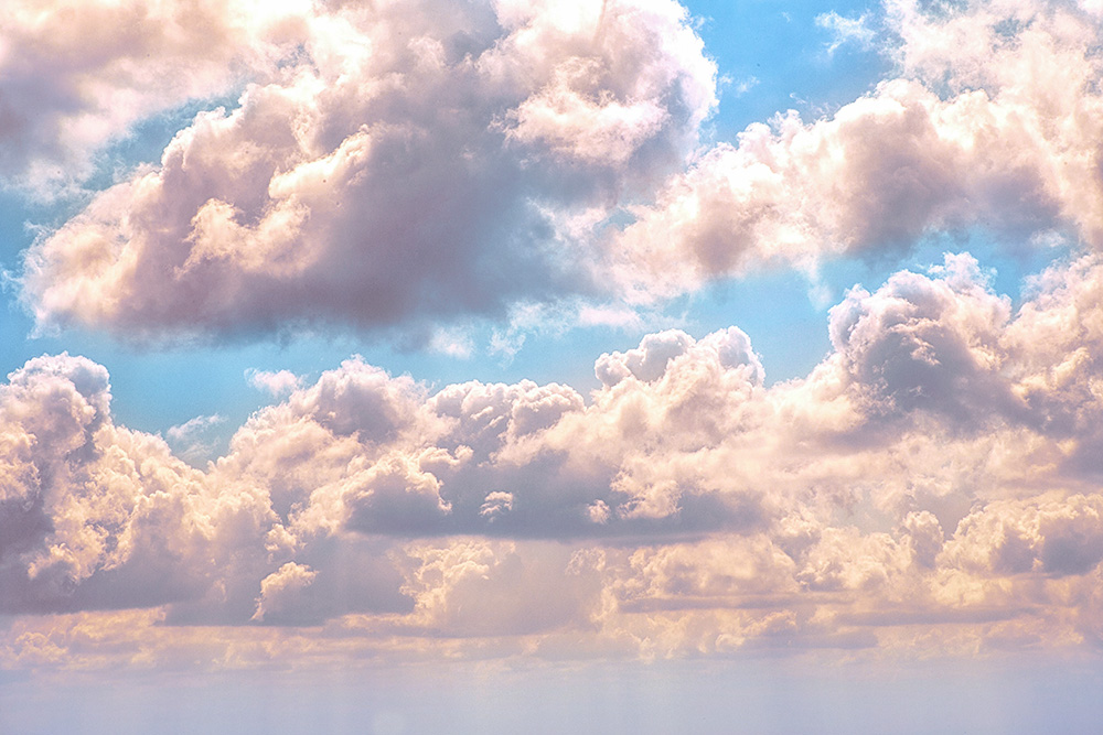 Heavenly clouds (Unsplash/Billy Huynh)