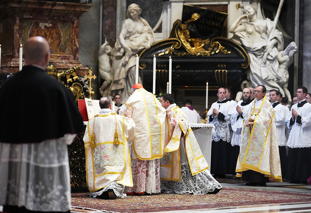 Cardinal Raymond Burke celebrates an old Latin Mass for pilgrims in St. Peter's Basilica, at the Vatican, Oct. 25, 2025. (AP photo/Alessandra Tarantino)