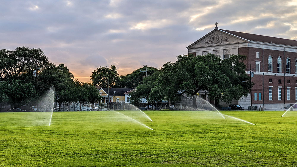 A view of Jesuit High School of New Orleans in 2020 (Flickr/Bart Everson)