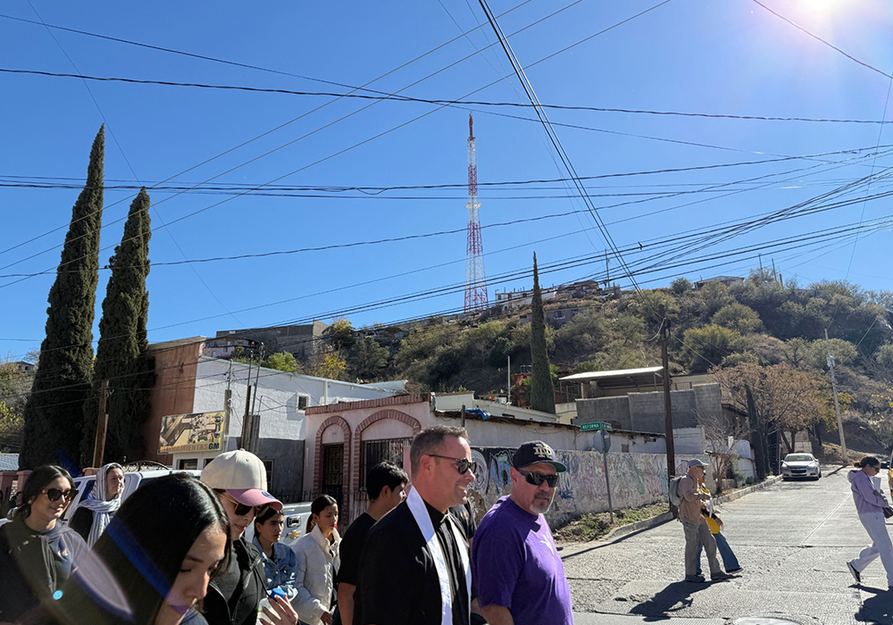 Posada procession in Nogales, Mexico, on Saturday, Dec. 20 (Anita Snow)