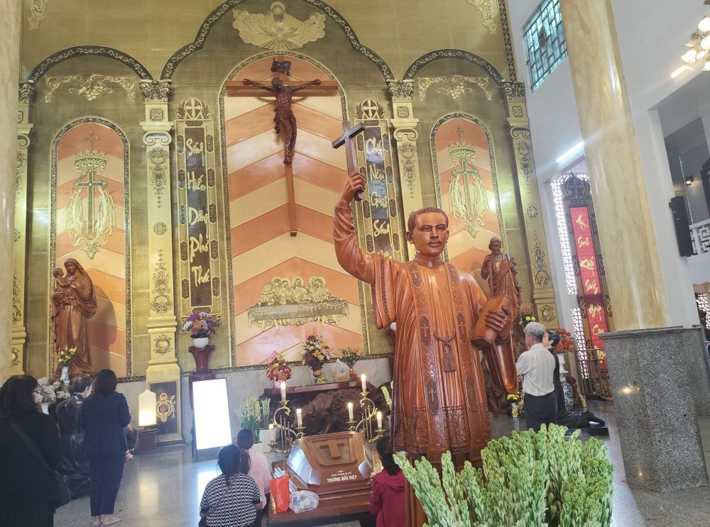 A wooden statue depicting Fr. Francis Xavier Truong Buu Diep stands at the Tac Say Pilgrimage Center. Diep, who was martyred in 1946 and is to be beatified July 2 at the center in southern Ca Mau province, Vietnam. (Reporter in Vietnam)
