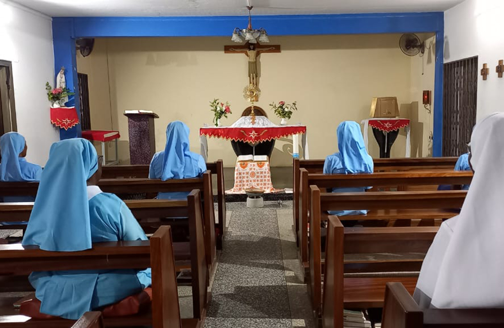 Sisters of the Infant Jesus Novitiate Community spend time before the blessed sacrament, at the novitiate in Cape Coast, Ghana. (Courtesy of Marian-Hagar Dadzie) 