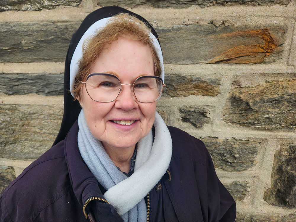 Sr. Monica Lesnick is among the St. Basil sisters helping distribute food boxes to about 190 people on Fridays on the grounds of the U.S. provincial motherhouse in Jenkintown, Pa. (GSR photo/Chris Herlinger)