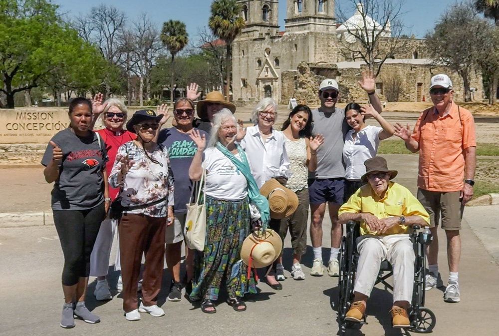 Participants in the Barefoot Walk: Mothers’ Call for Peace in San Antonio on March 22, 2026 (Lio Murillo)