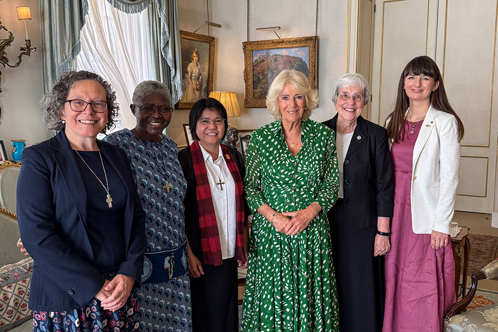 Queen Camilla meets sisters representing the International Union of Superiors General during a July 15 audience at Clarence House in London. From left: Sr. Lynne Baron, Sr. Maamalifar Poreku, Sr. Abby Avelino, the queen, Sr. Roxanne Schares and Anabel Inge. (Courtesy of Buckingham Palace)