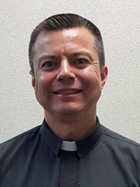 Fr. Mario Torres 
