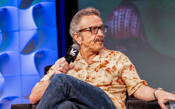 Marc Maron speaks at the 2025 South by Southwest festival in Austin, Texas, March 12. (Wikimedia Commons/Bea Phi)